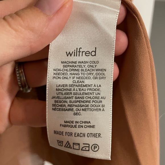 Aritzia Wilfred Tempest Dress - Picture 2 of 4